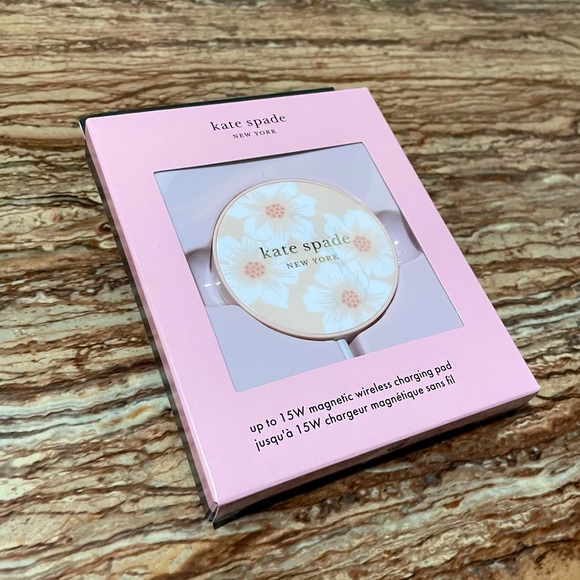 Kate Spade Floral Magnetic Wireless Charging Pad - Picture 1 of 3